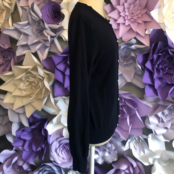 Navy sweater with diamond buttons - Picture 4 of 5